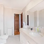 7br & 7ba With Pool & Backyard In A Prime Location! Vila Nova de Gaia