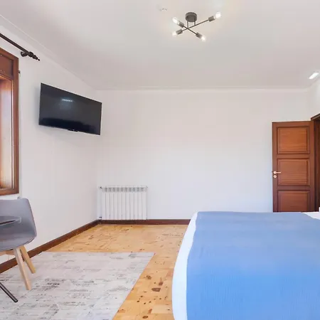 וילה 7br & 7ba With Pool & Backyard In A Prime Location! *