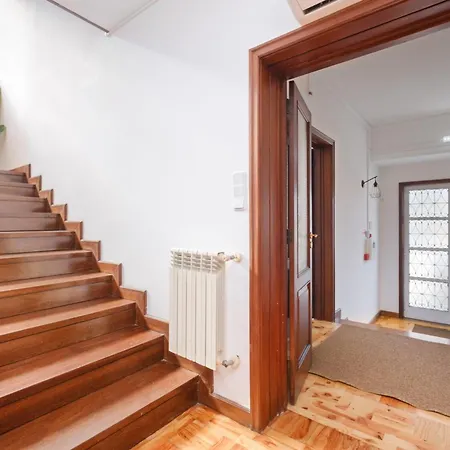 7br & 7ba With Pool & Backyard In A Prime Location! Villa Vila Nova de Gaia