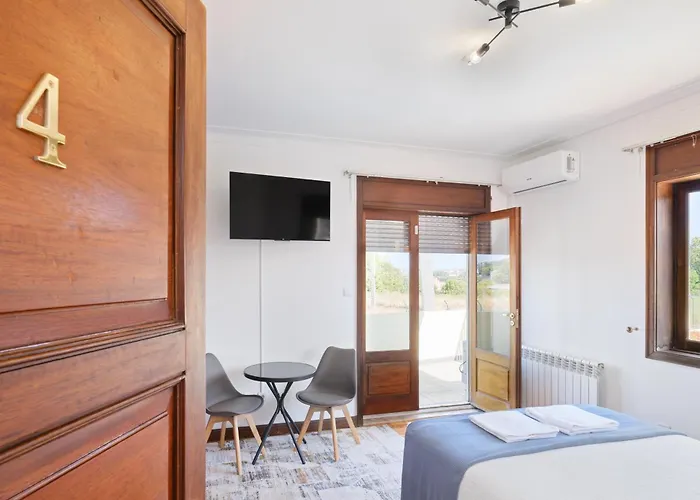 Villa 7br & 7ba With Pool & Backyard In A Prime Location! Vila Nova de Gaia